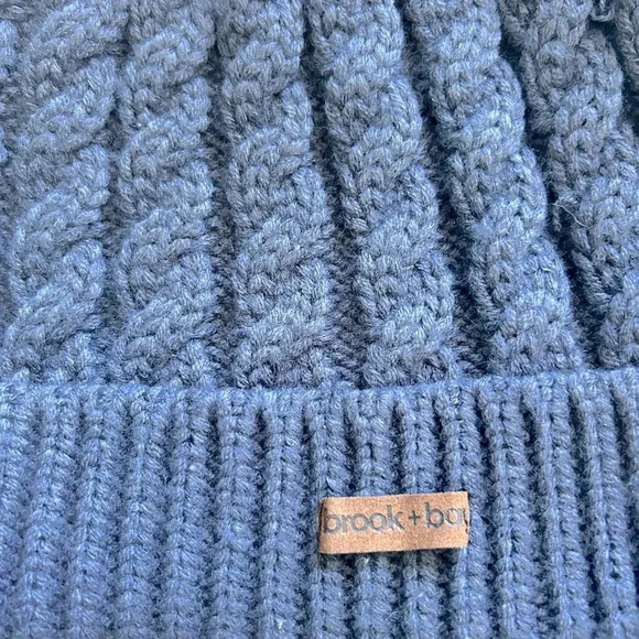 B+B Cable Knit Beanie Hat with Faux Fur Pom Pom Slate Blue - Picture 3 of 3